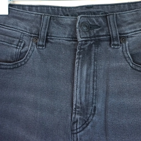 American Eagle "AE Stretch Mom Straight Jean" - Picture 3 of 5